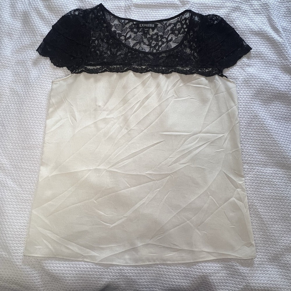 Express‎ Women's Lace Shirt Black & Cream Size Small Business Formal Office